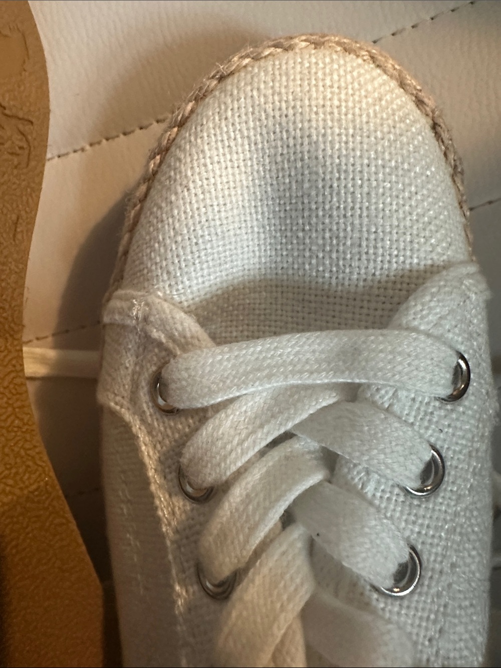 Tommy Bahama  White Canvas Lace-Up Espadrille Sneakers 6.5 - Picture 4 of 5